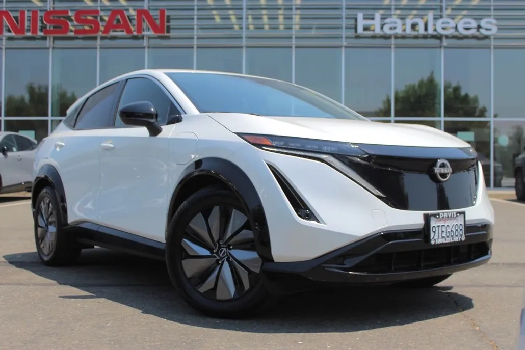 2025 Nissan ARIYA Engage photo 1