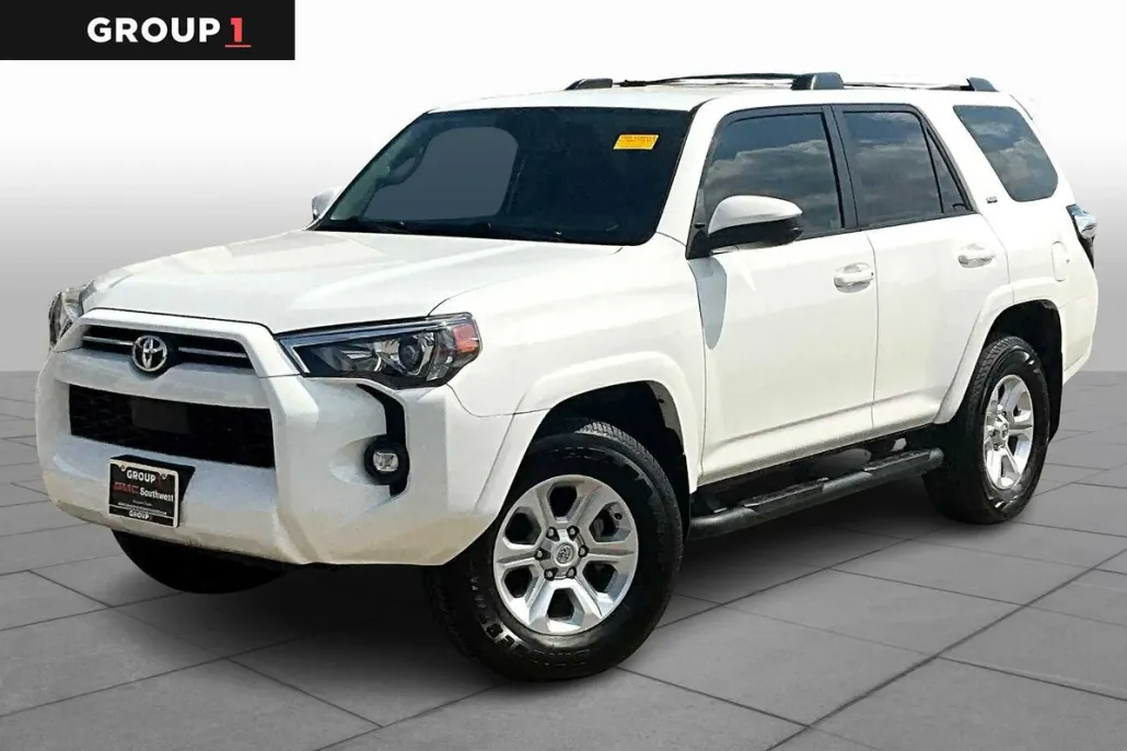 2023 Toyota 4Runner SR5 photo 1