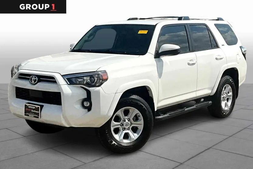 2023 Toyota 4Runner SR5 photo 1