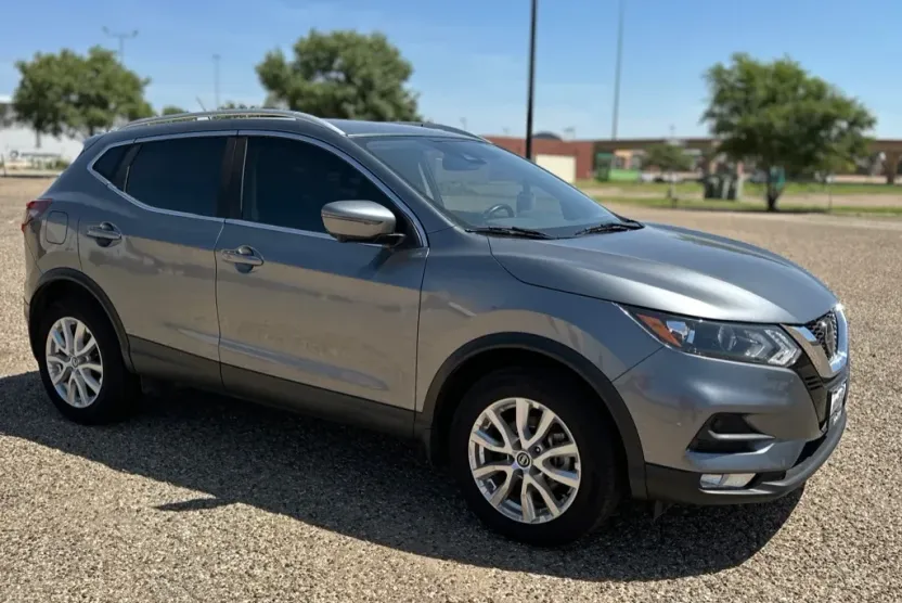 2021 Nissan Rogue Sport SV photo 1