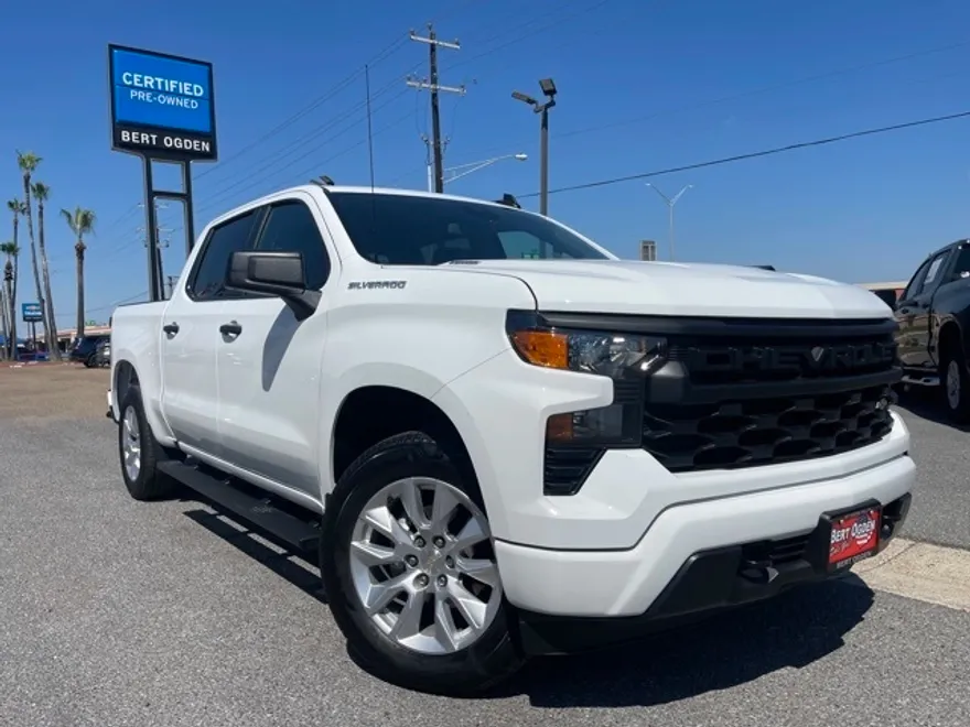 2024 Chevrolet Silverado 1500 Custom photo 1