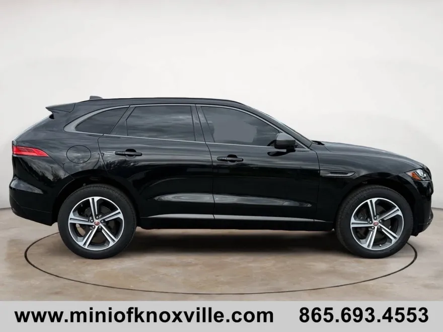 2020 Jaguar F-PACE photo 1