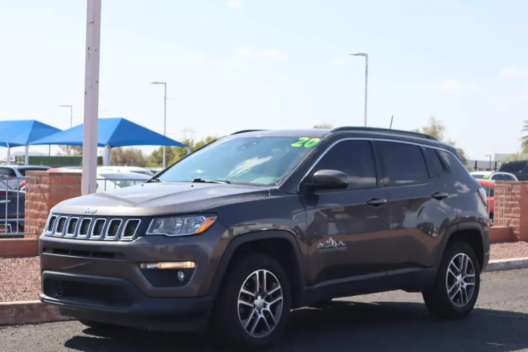 2020 Jeep Compass Latitude photo 1
