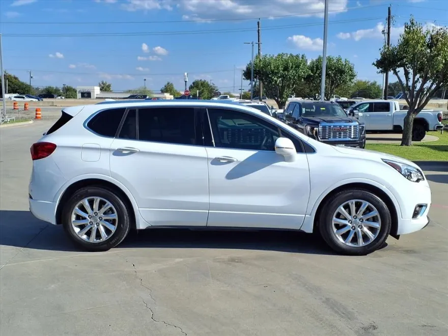 2019 Buick Envision Essence photo 1