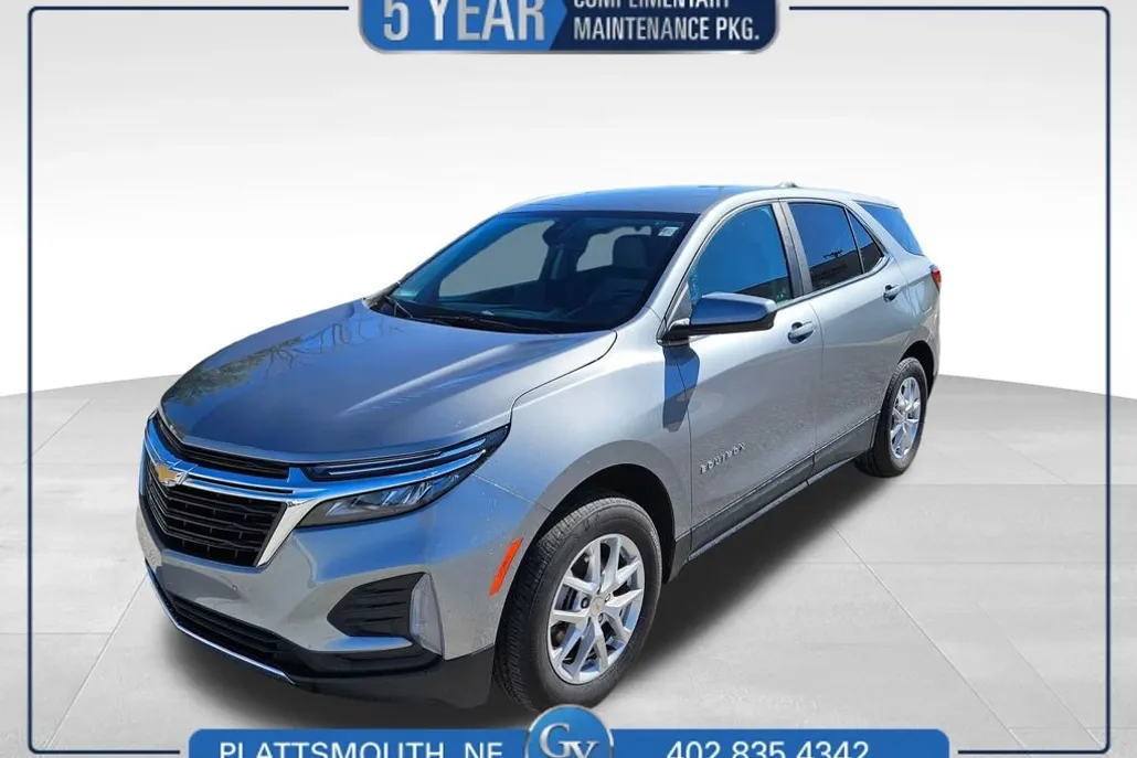 2024 Chevrolet Equinox LT photo 1