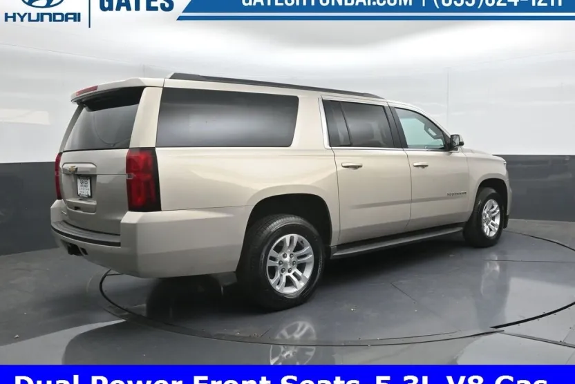 2017 Chevrolet Suburban LS photo 1