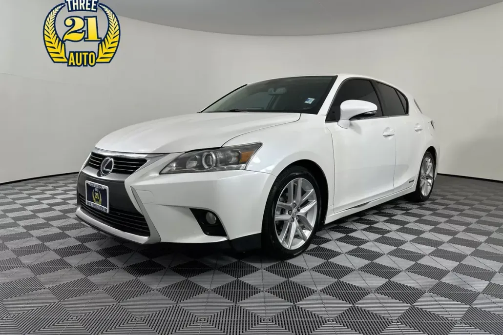 2014 Lexus CT 200h photo 1