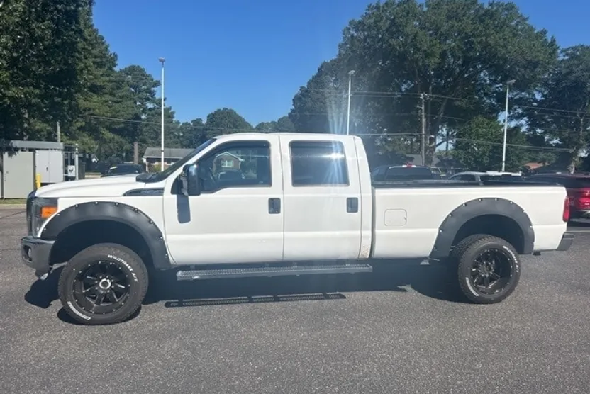 2015 Ford F-350 photo 1