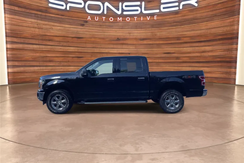2019 Ford F-150 XLT photo 1