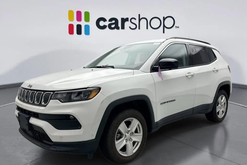 2022 Jeep Compass Latitude photo 1