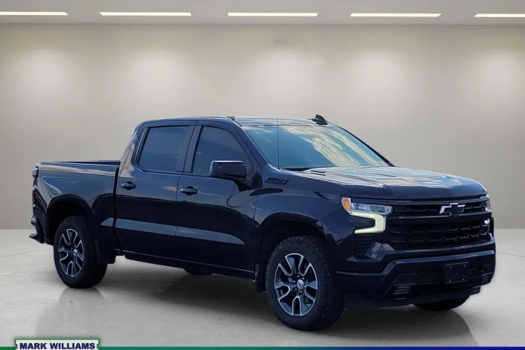 2024 Chevrolet Silverado 1500 RST photo 1
