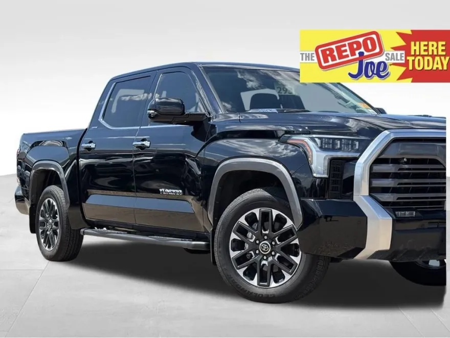 2024 Toyota Tundra Limited photo 1