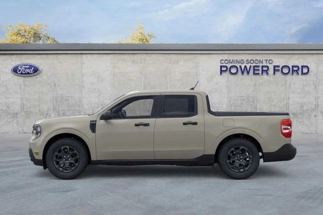 2025 Ford Maverick XLT photo 1