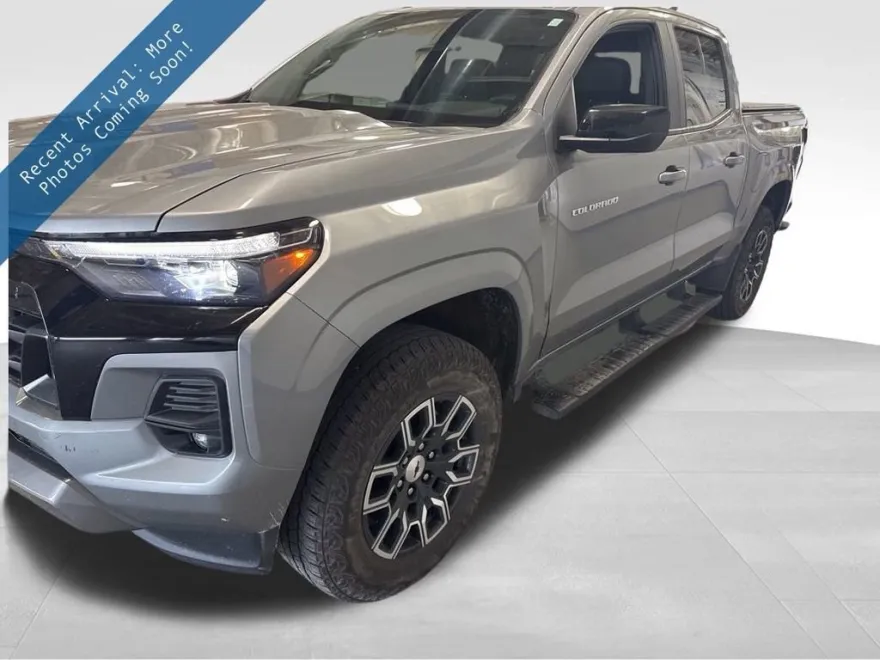 2023 Chevrolet Colorado Z71 photo 1