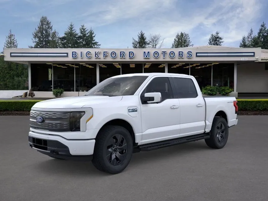 2025 Ford F-150 Lightning Lariat photo 1