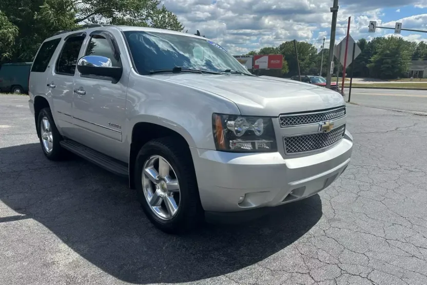 2011 Chevrolet Tahoe LTZ photo 1