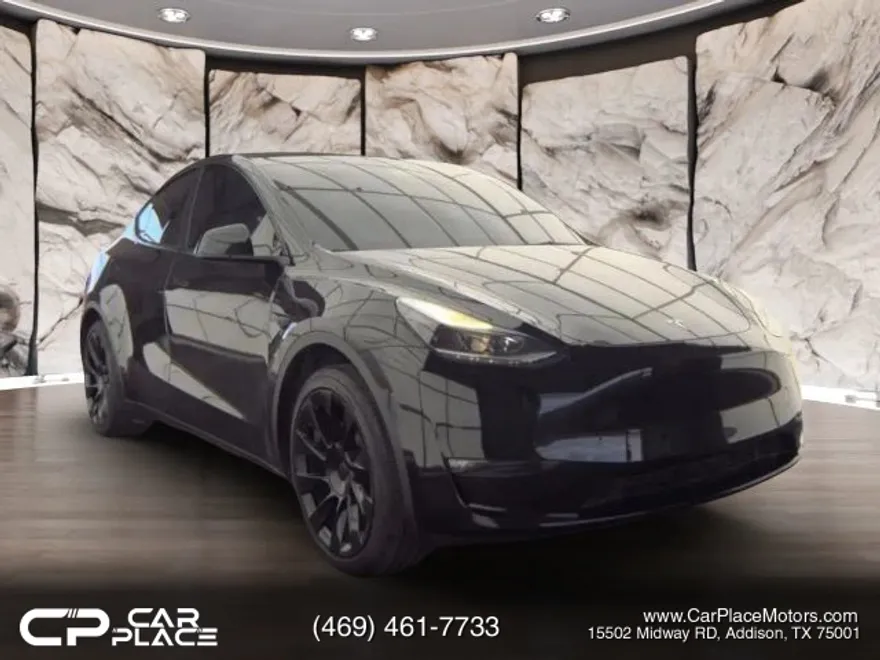 2023 Tesla Model Y Long Range photo 1
