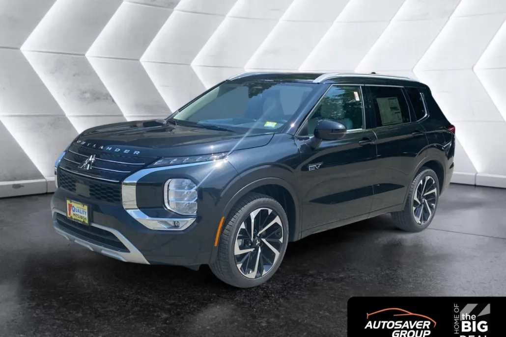 2025 Mitsubishi Outlander PHEV SEL photo 1