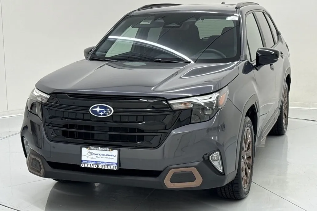 2025 Subaru Forester Sport photo 1