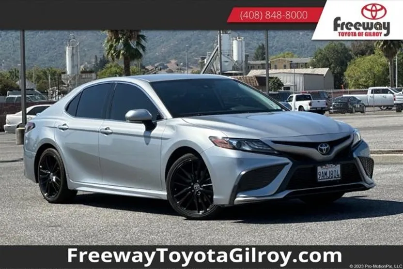2022 Toyota Camry XSE photo 1