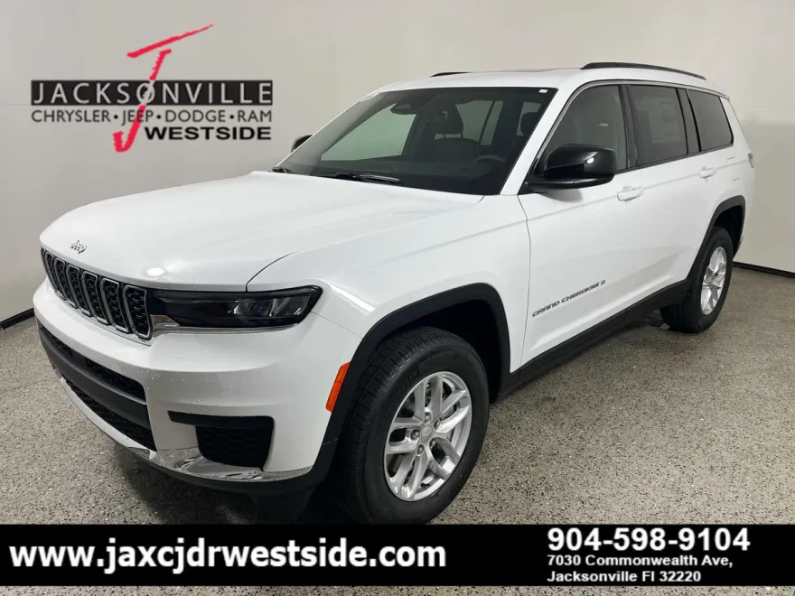 2025 Jeep Grand Cherokee Laredo X photo 1