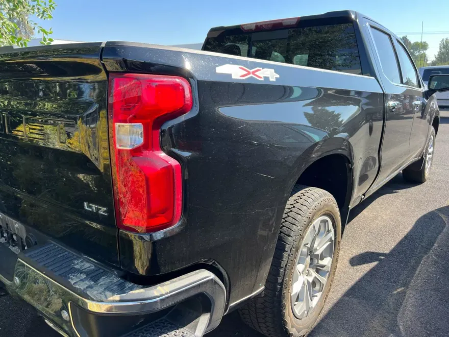 2023 Chevrolet Silverado 1500 LTZ photo 1