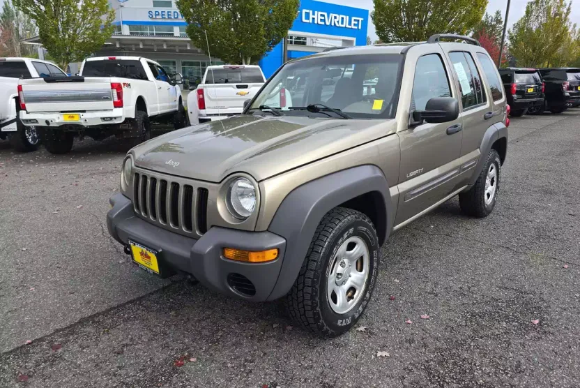 2004 Jeep Liberty Sport photo 1
