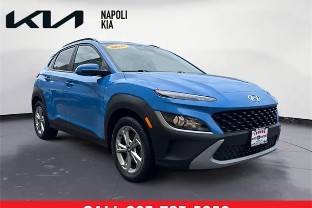 2022 Hyundai Kona SEL photo 1