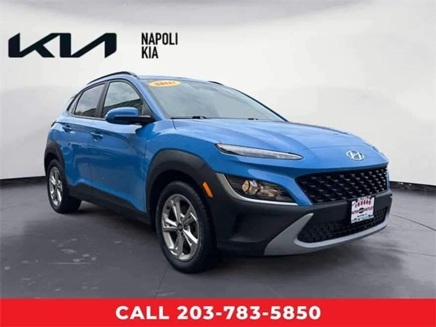2022 Hyundai Kona SEL photo 1