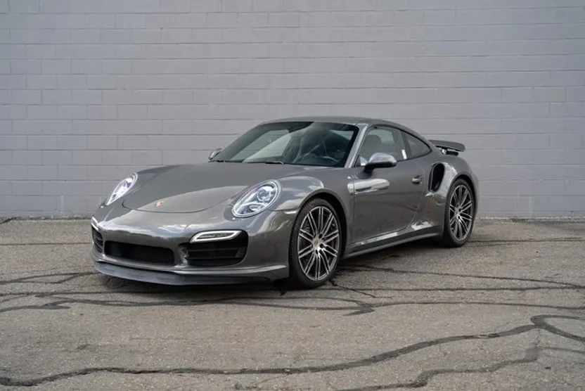2016 Porsche 911 Turbo photo 1