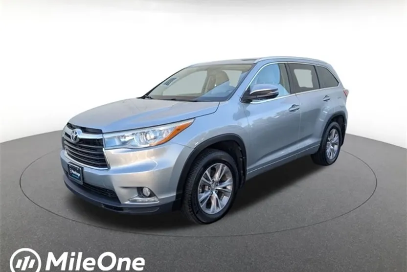 2016 Toyota Highlander Limited photo 1