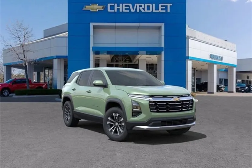 2026 Chevrolet Equinox LT photo 1