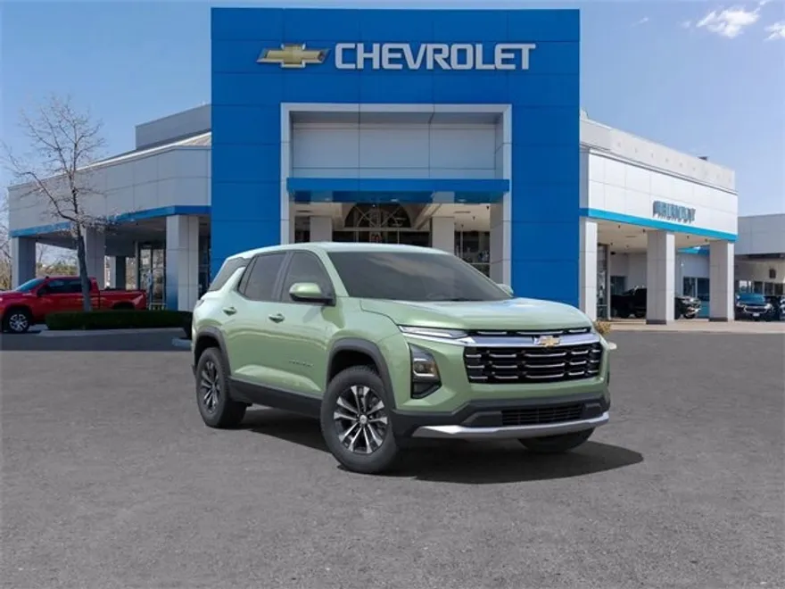2026 Chevrolet Equinox LT photo 1