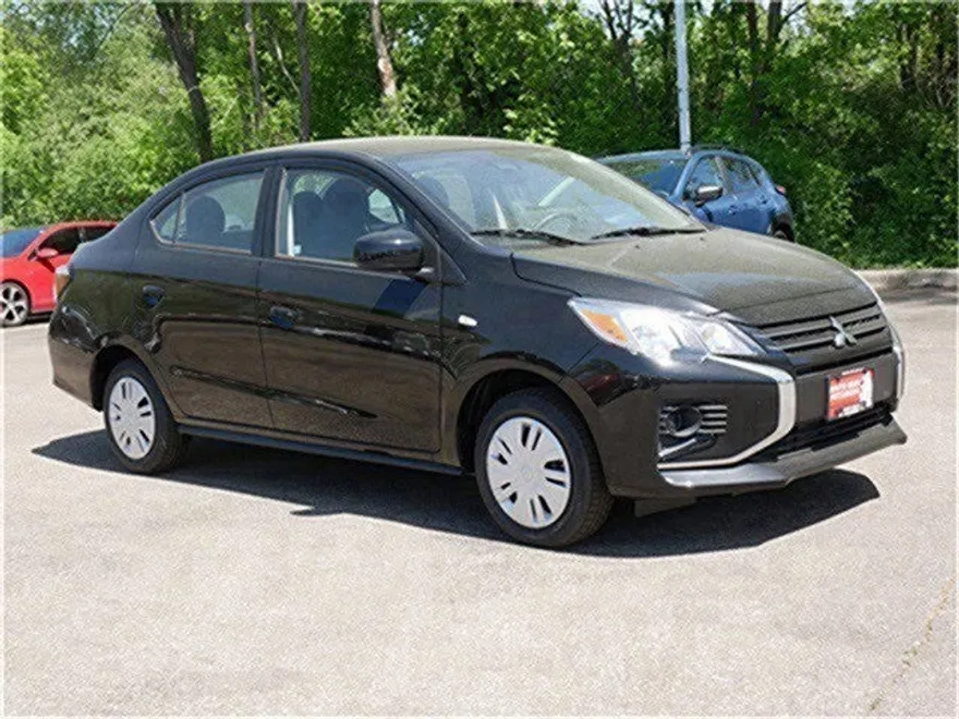 2024 Mitsubishi Mirage G4 ES photo 1