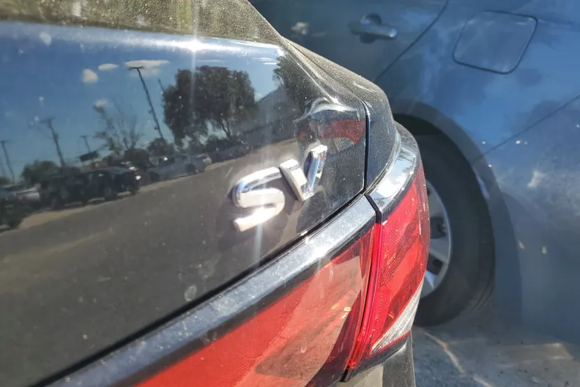 2022 Nissan Sentra SV photo 1
