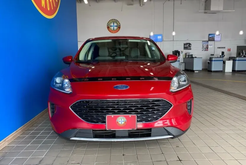 2020 Ford Escape SE photo 1