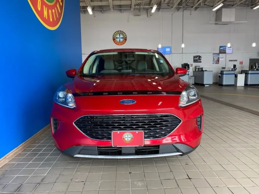 2020 Ford Escape SE photo 1