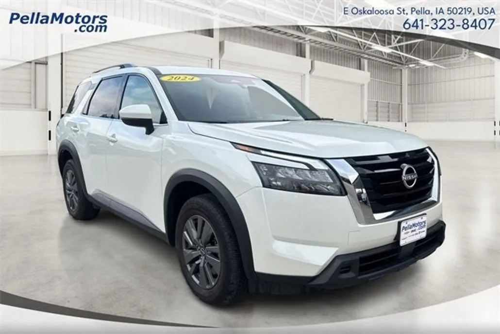 2024 Nissan Pathfinder SV photo 1