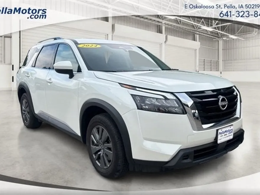 2024 Nissan Pathfinder SV photo 1
