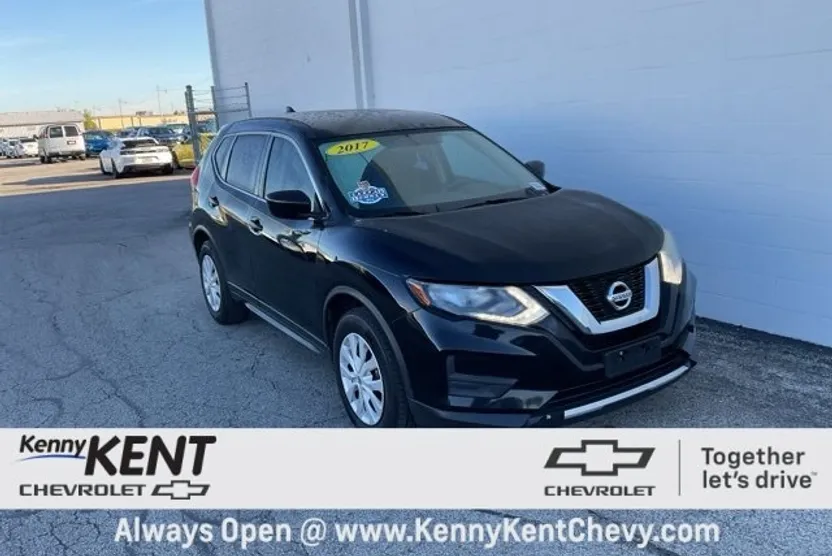 2017 Nissan Rogue S photo 1
