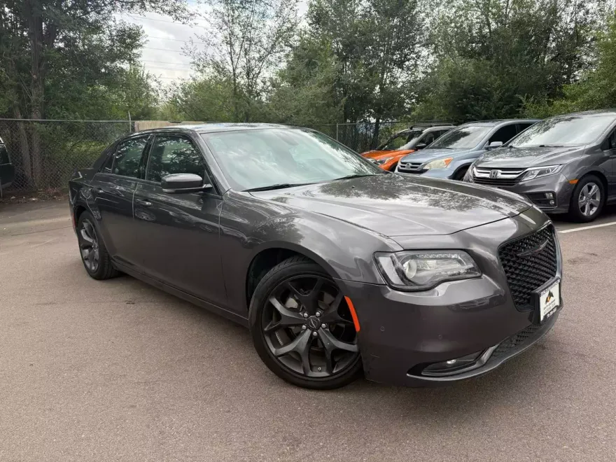 2023 Chrysler 300 S photo 1