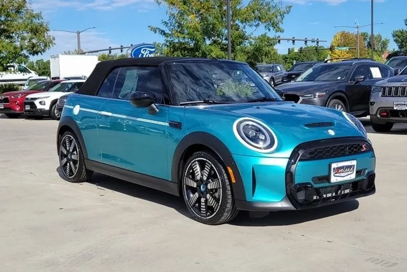 2024 Mini Cooper S Convertible photo 1