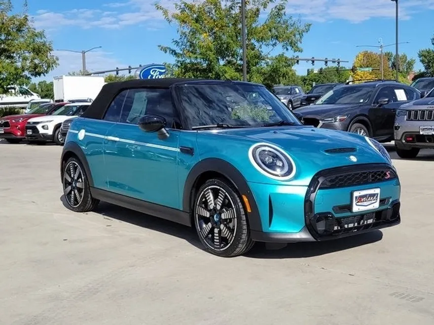 2024 Mini Cooper S Convertible photo 1