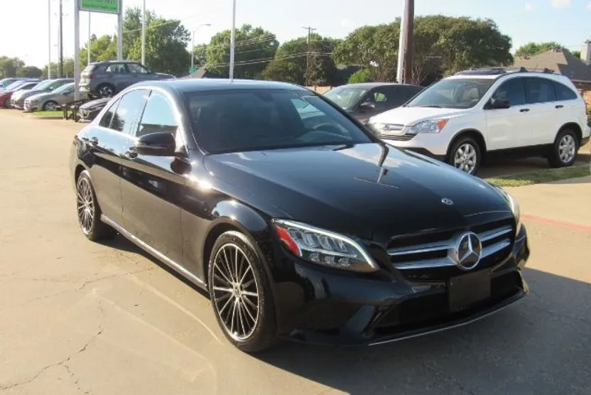 2019 Mercedes Benz C 300 photo 1