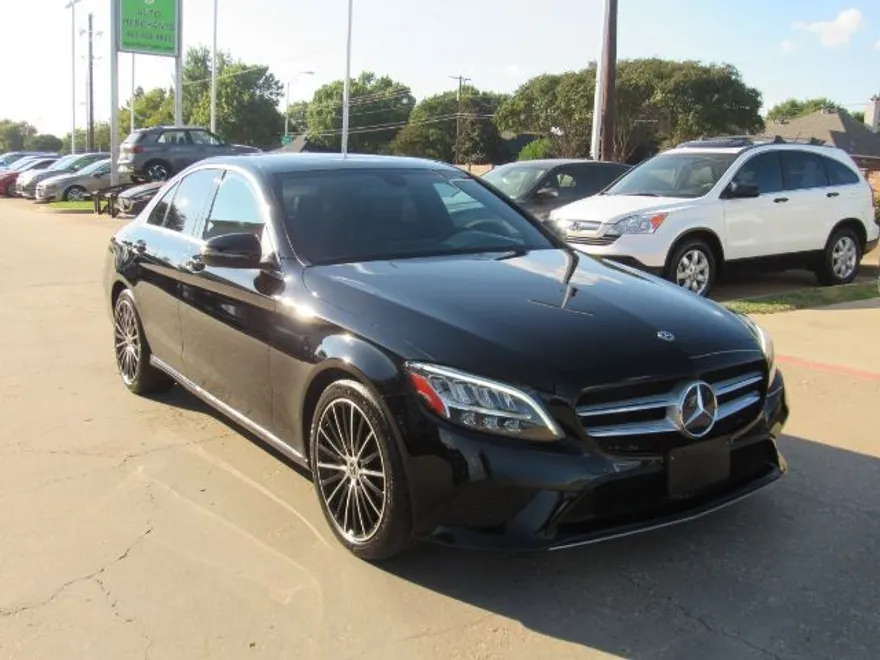 2019 Mercedes Benz C 300 photo 1