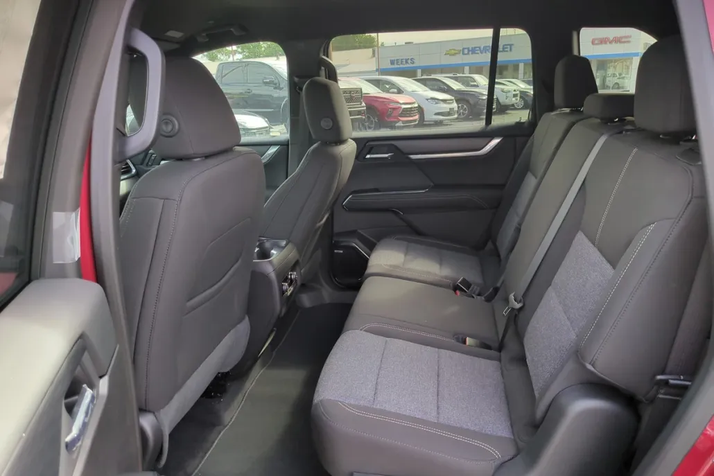 2025 Gmc Acadia Elevation photo 1