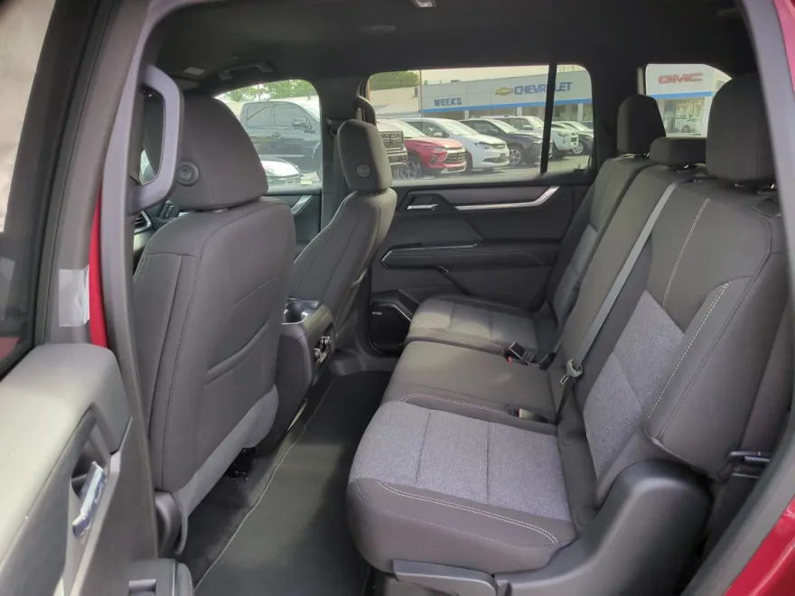2025 Gmc Acadia Elevation photo 1