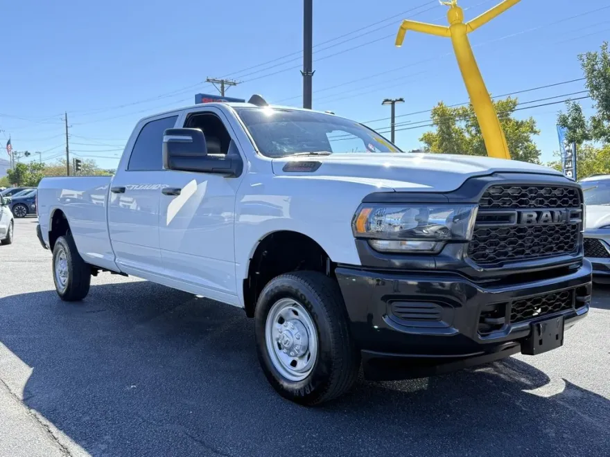 2024 Ram 2500 Tradesman photo 1