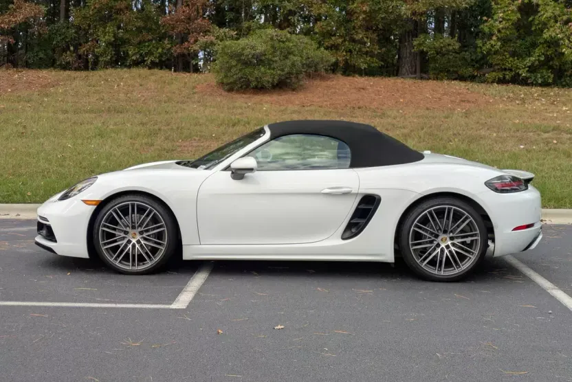 2024 Porsche Boxster photo 1