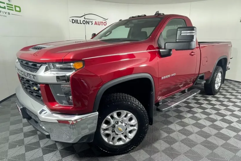 2022 Chevrolet Silverado 3500HD LT photo 1